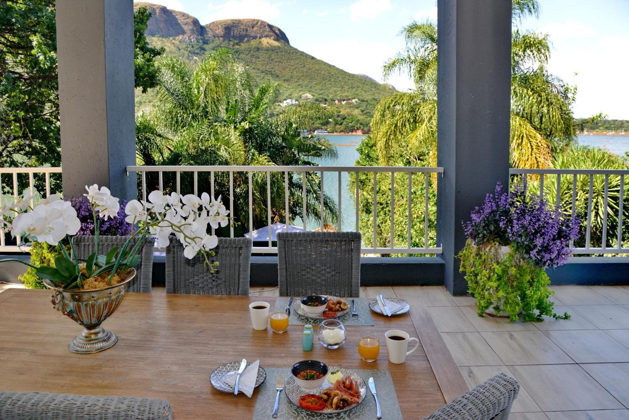 The Shore House Hartbeespoort Exterior photo