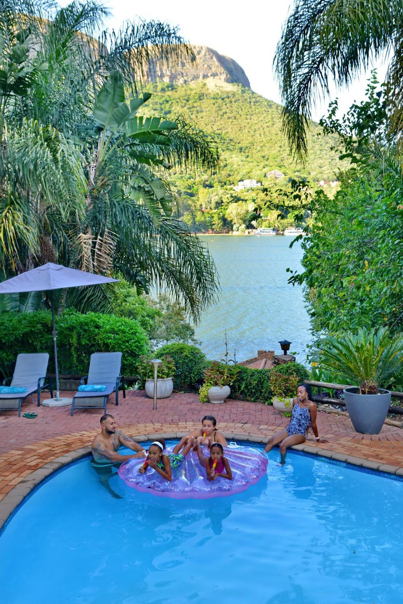 The Shore House Hartbeespoort Exterior photo